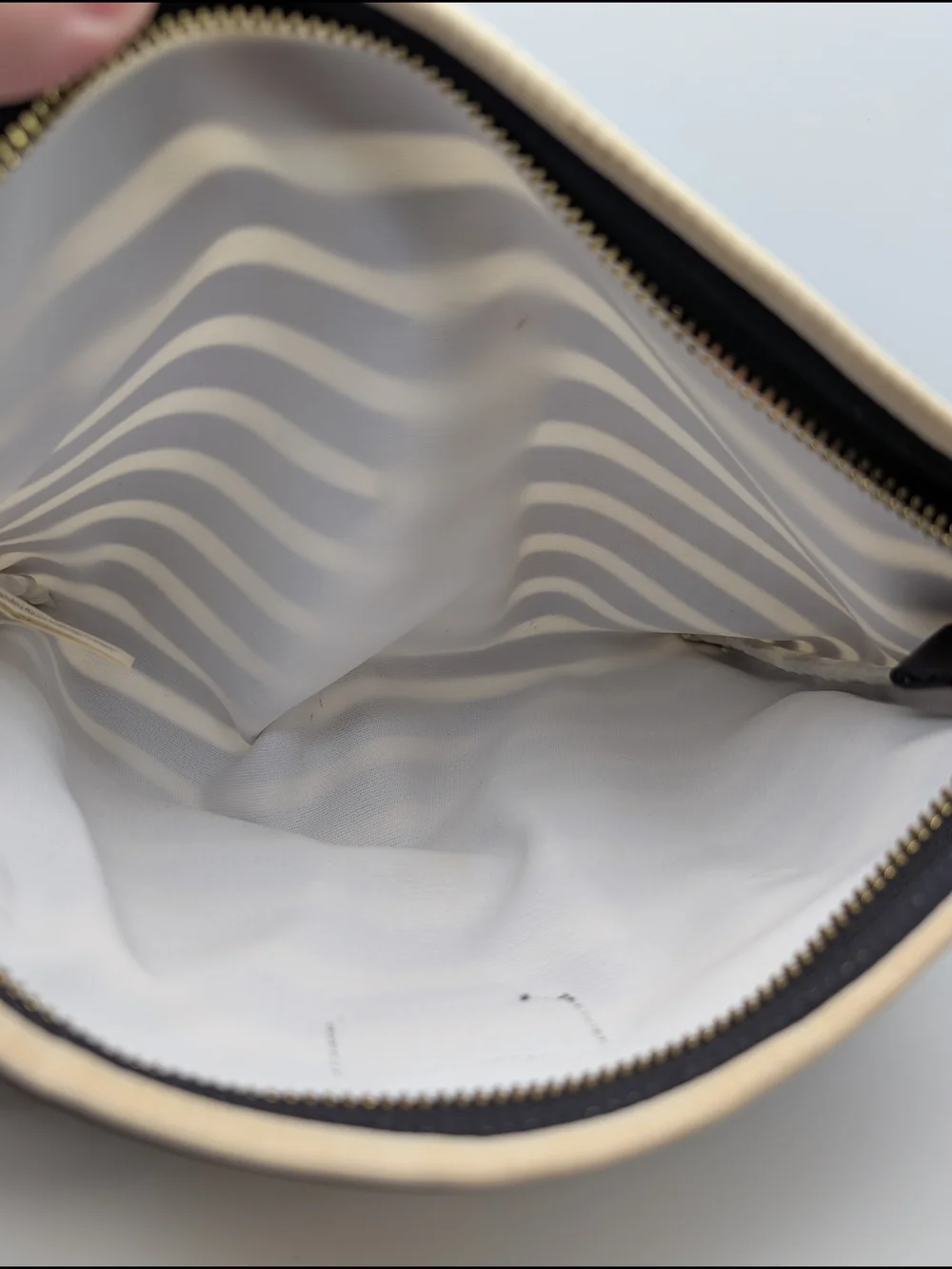 kate spade Black and Cream Striped Bow Wristlet with Strap 10
